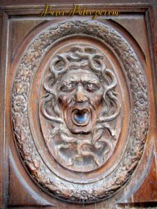Paris Door from the 1600's; Medusa head by Renaudin; 47 rue Vieille-du-Temple
