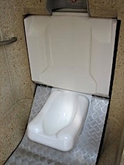 Paris Toilette 3