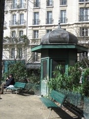 Square Trousseau