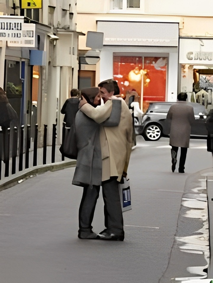 Street Kiss 