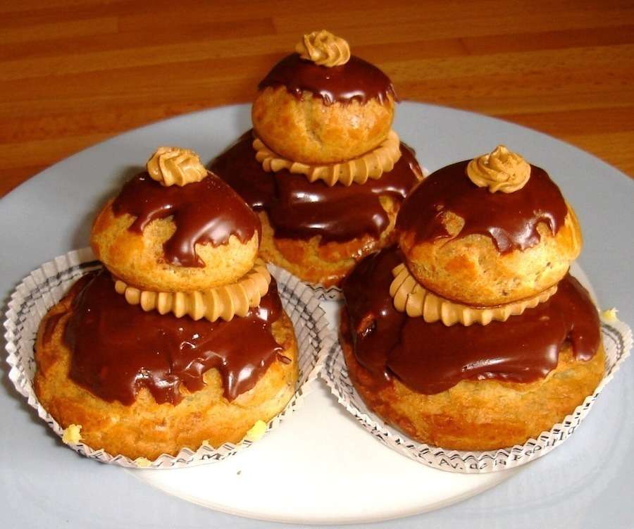 religieuse pastry
