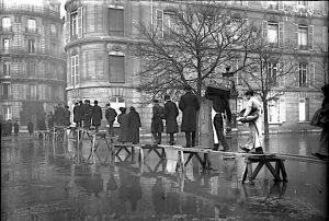 Flood Walkers 2