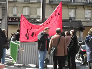 Lycée Delacroix on strike