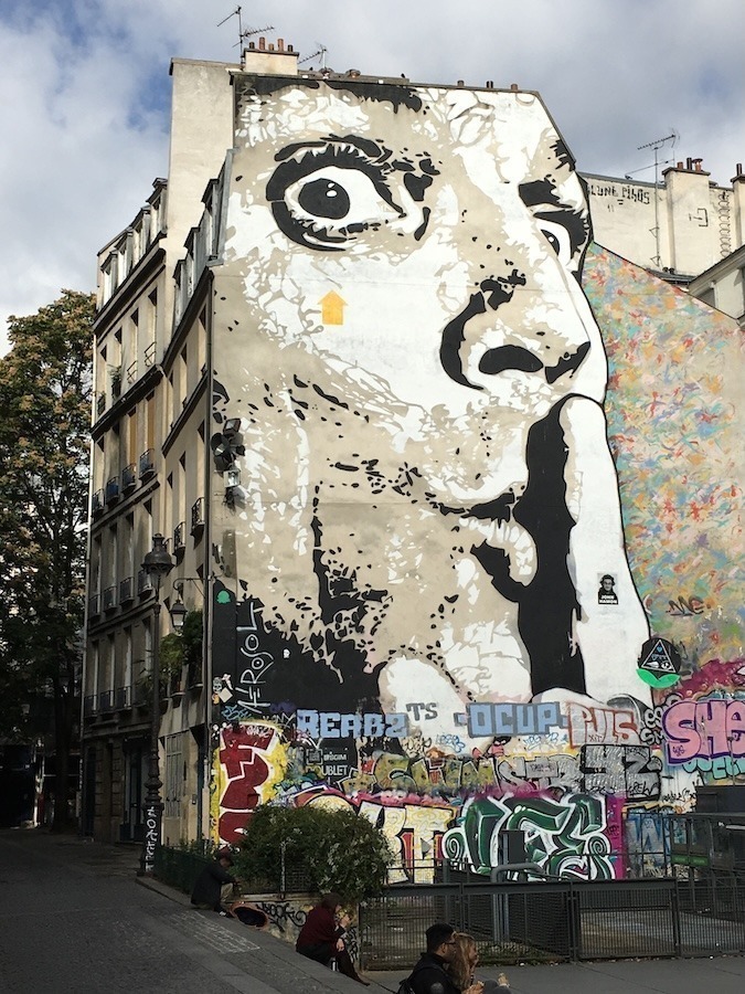 street art photo for 404 page